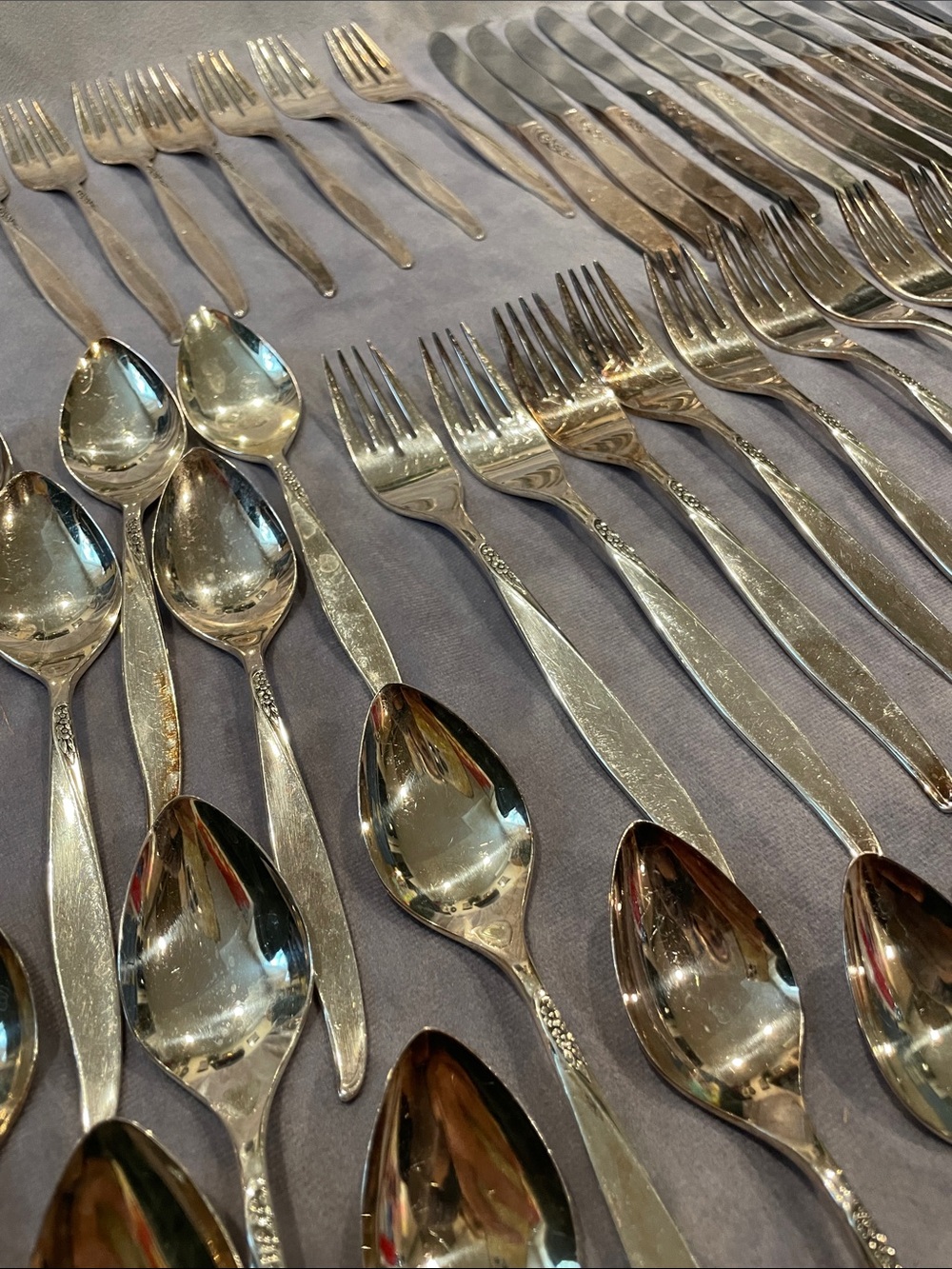 Oneida Community Silverplate 58 piece set